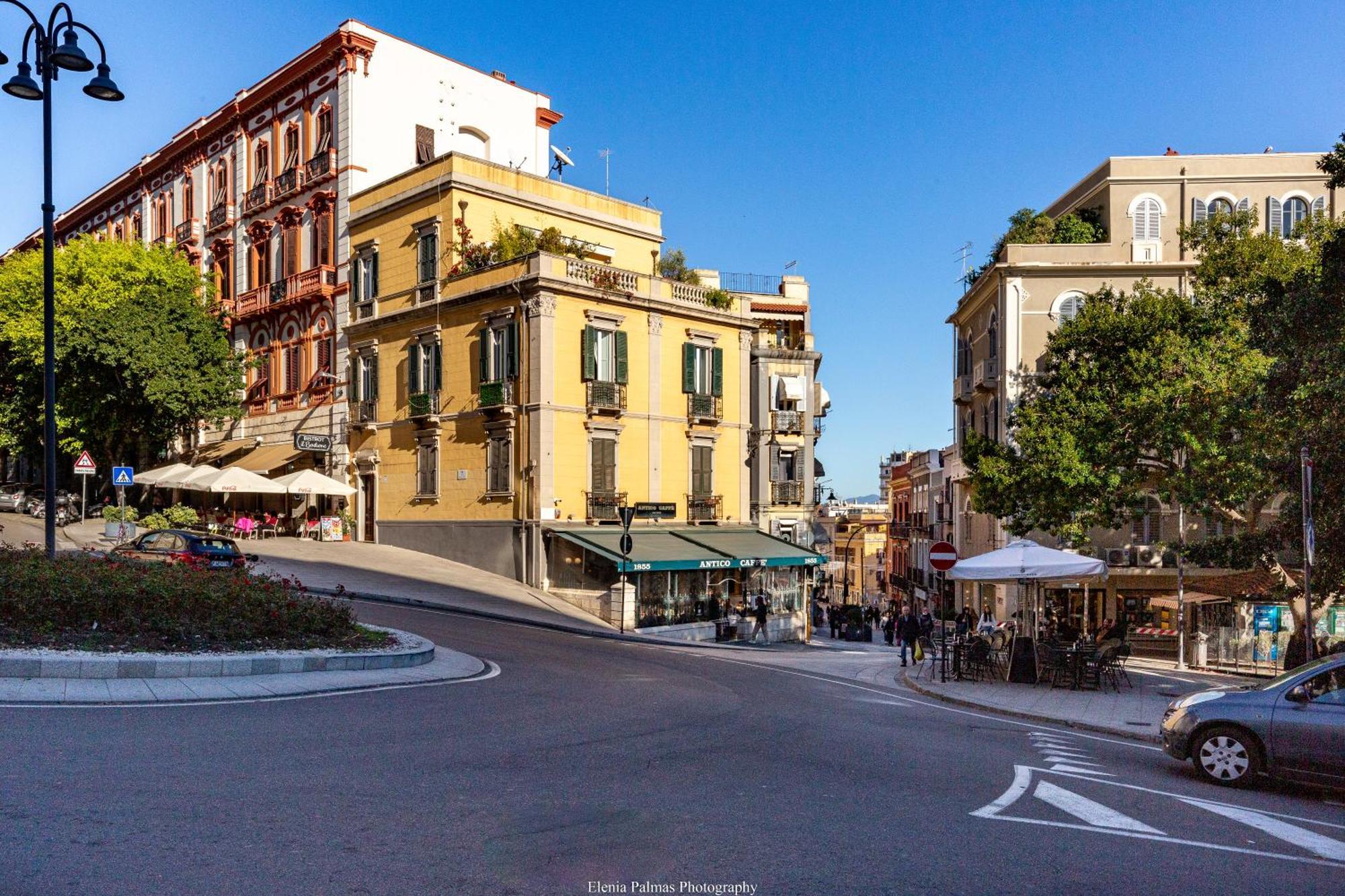 Apartamento Mch-Marina Charming House Cagliari Exterior foto